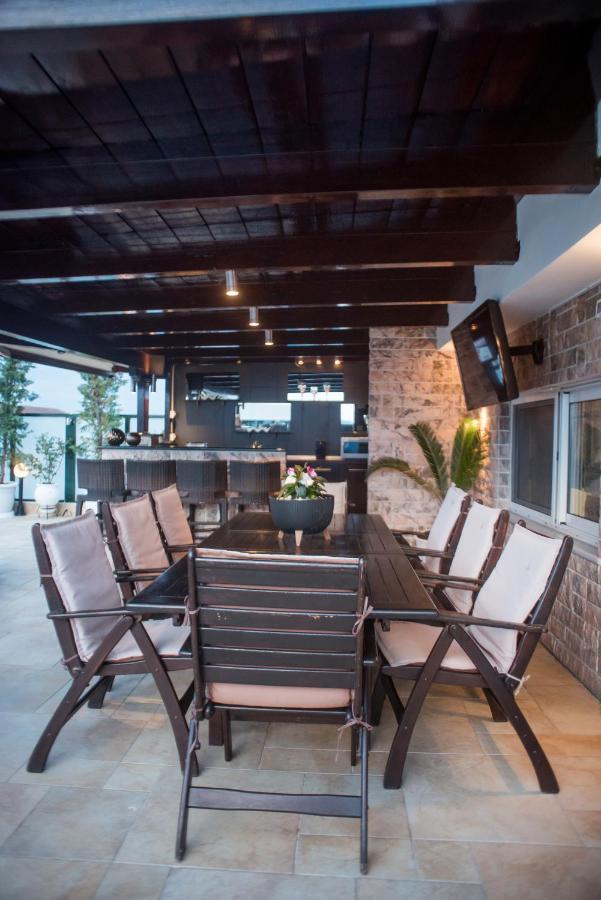 Luxury Penthouse With Private Pool Apartment Превеза Екстериор снимка